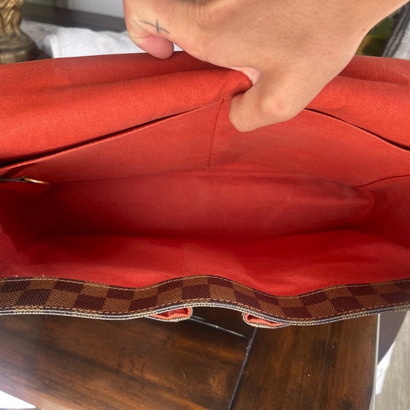 Authentic Louis Vuitton Broadway messenger bag. - Picture 8 of 10